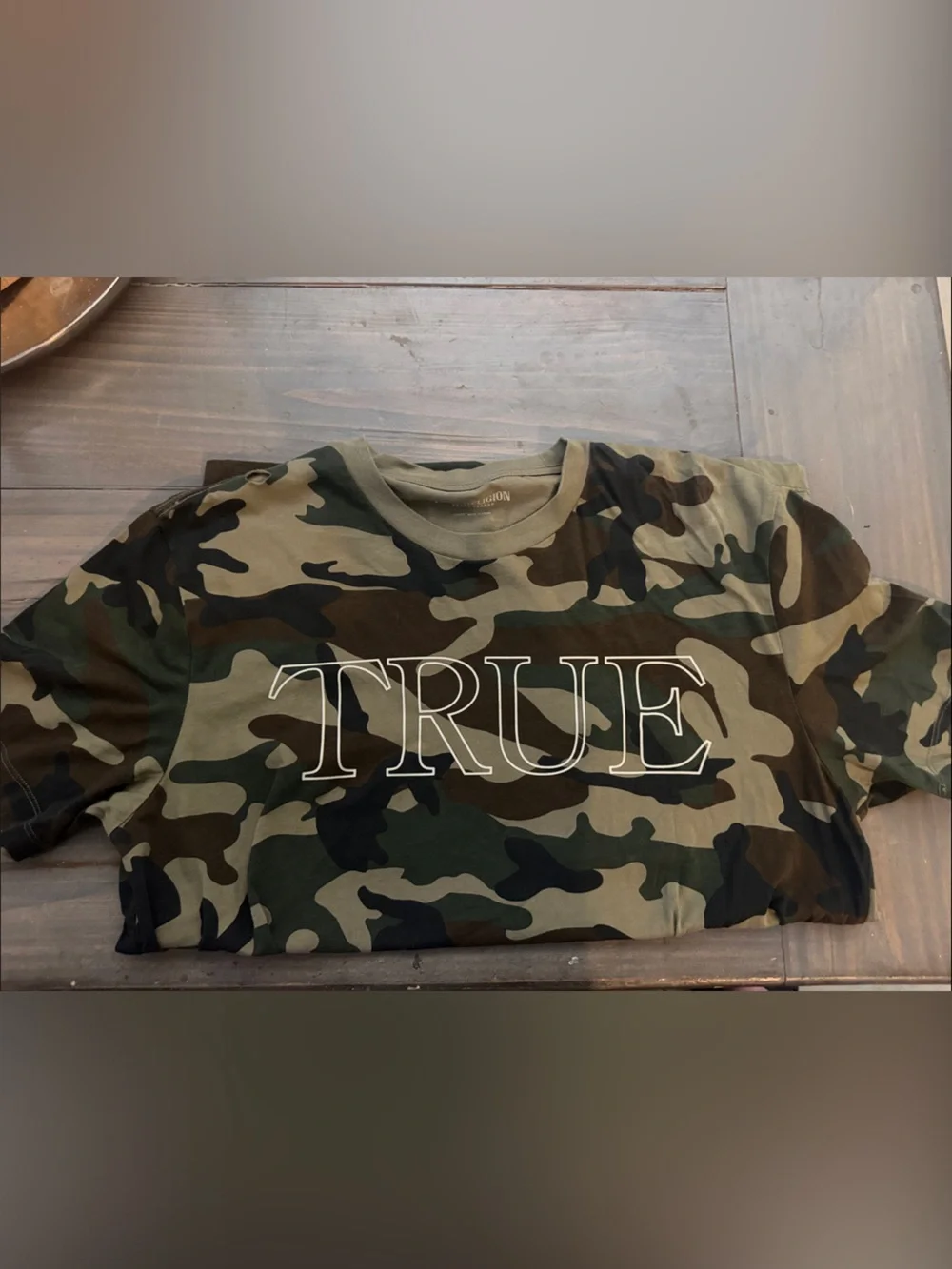 Perfect True Religion Mens Camouflage T Shirt Size Large Logo